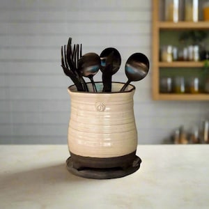 Cream Cutlery holder, Silverware drainer, Kitchen organizer, Cutlery caddy, Cutlery drainer, Pottery, Ceramics, Bright Beige color