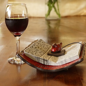 Portatovaglioli in ceramica rossa, Portatovaglioli con uccello, Articoli d'arte per tovaglioli in ceramica, Regalo per la decorazione della casa, Uccello rosso, Portatovaglioli unico, Vasaio