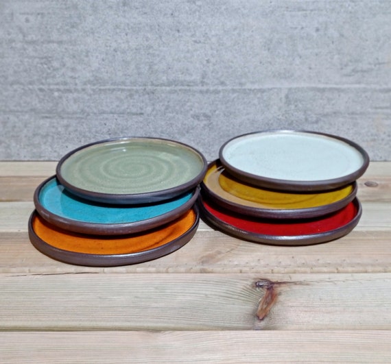 6 piatti per torta in ceramica, piatti colorati, ceramica fatta a mano,  piatti in ceramica, set da cena artigianale, piatti per torte e cibo,  piatto in ceramica per matrimoni, -  Italia