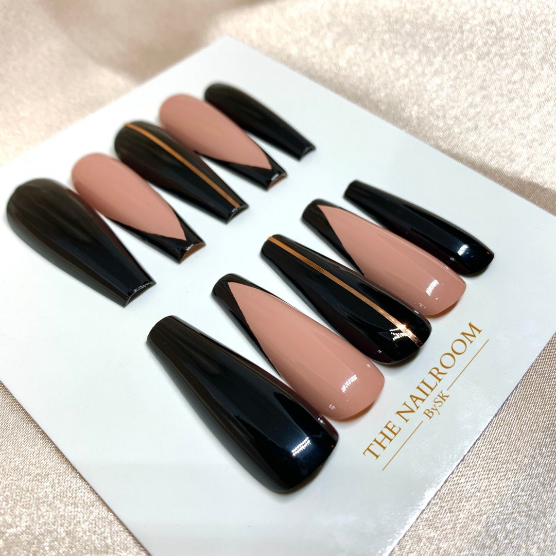 Black V Tip Nails/ Black French Nails/ Nude Press on Nails/ Etsy Canada