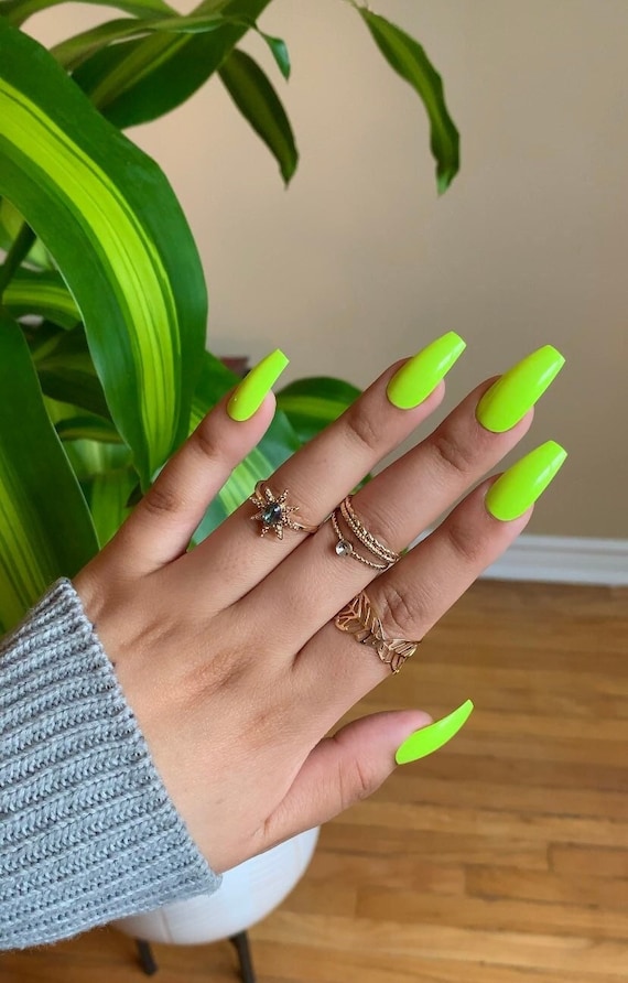 Leave A Light On neon green nail polish – EmilydeMolly