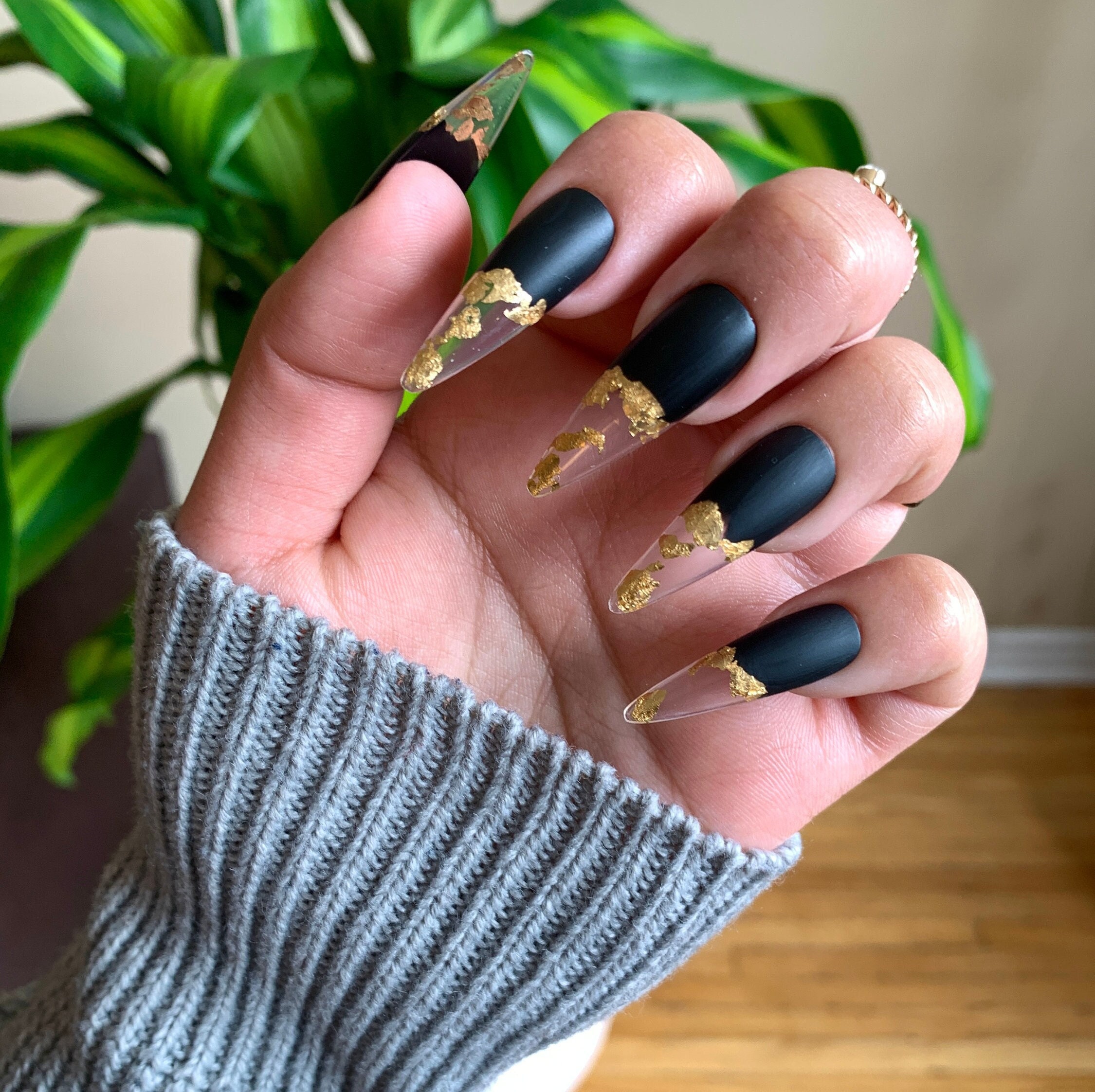 Black Gold Press on Nails / Luxury Press on Nails/ Custom - Etsy