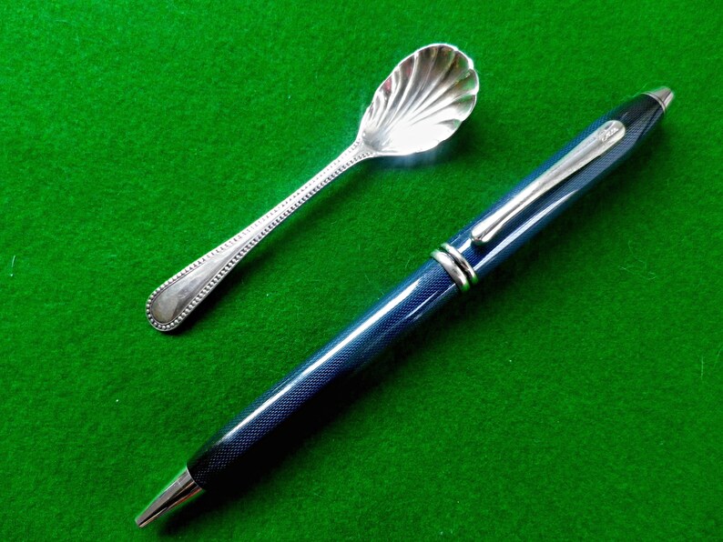 scallop shell bowl and beaded handle Victorian silver salt spoon