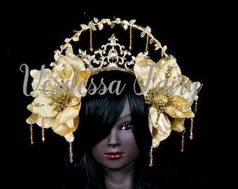 Gold goddess crown halo headpiece. Baroque angel halo. Gold elevated halo headpiece. Gold Christmas headdress.