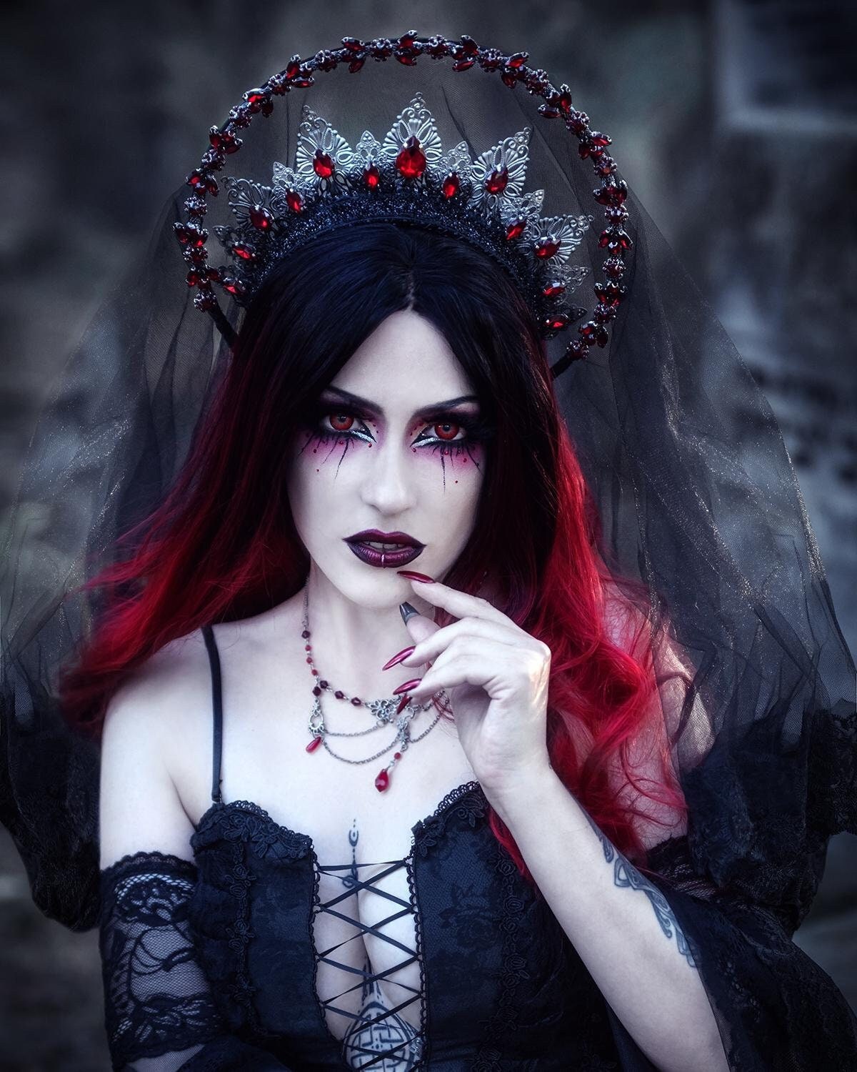 Elegant Vampiric Red and Black Women\'s headpiece Gothic Feather Tiara Halo Headdress , Red and Black Gothic  main image 3