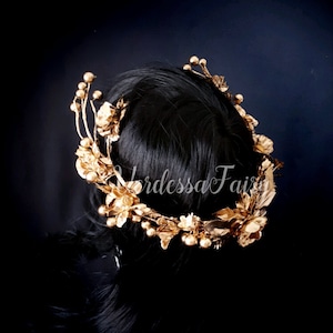 Gold goddess wreath laurel headpiece.  Gold leaf crown. Greek goddess gold halo headpiece.  Helen of Troy golden goddess circlet.