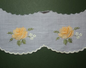 EM06 Buttercup Yellow Rose Flower Green Leaf Embroidery Tulle Lace Trim