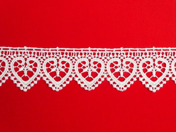 8 mètres qualité Premium blanc coeurs Design Guipure 1.25 8 mètres qualité Premium blanc coeurs Design Guipure 1.25