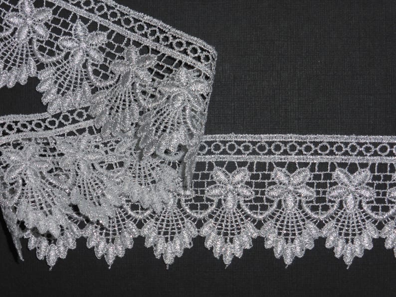 Gorgeous gold venice guipure lace trim edging for designing sewing 1 metre 9cm