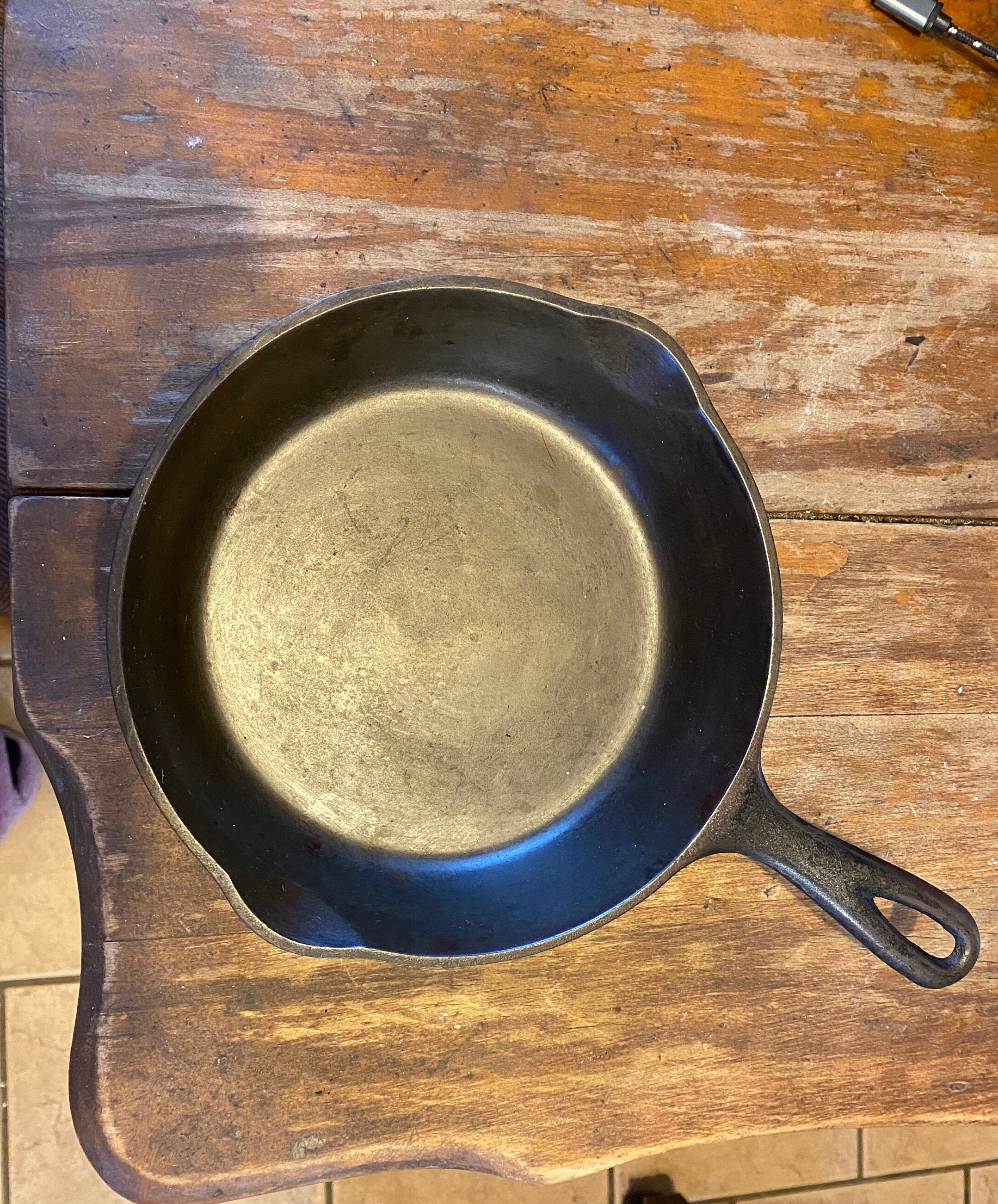 Wagner ware Sidney 1046S skillet and 5 QT made in USA Dutch oven -  household items - by owner - housewares sale 