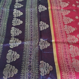 Sari azul y rosa