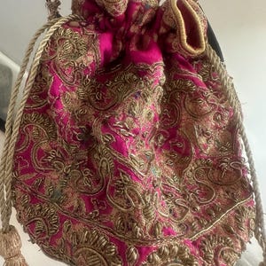 Sac à cordon rose potli RITU KUMAR