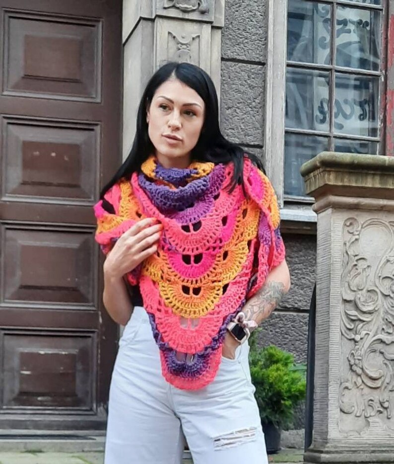 Bactus multicolor / Women's triangle scarf / Neck knitted shawl for woman / Bright gypsy shawl / Knitted warm shawl image 3