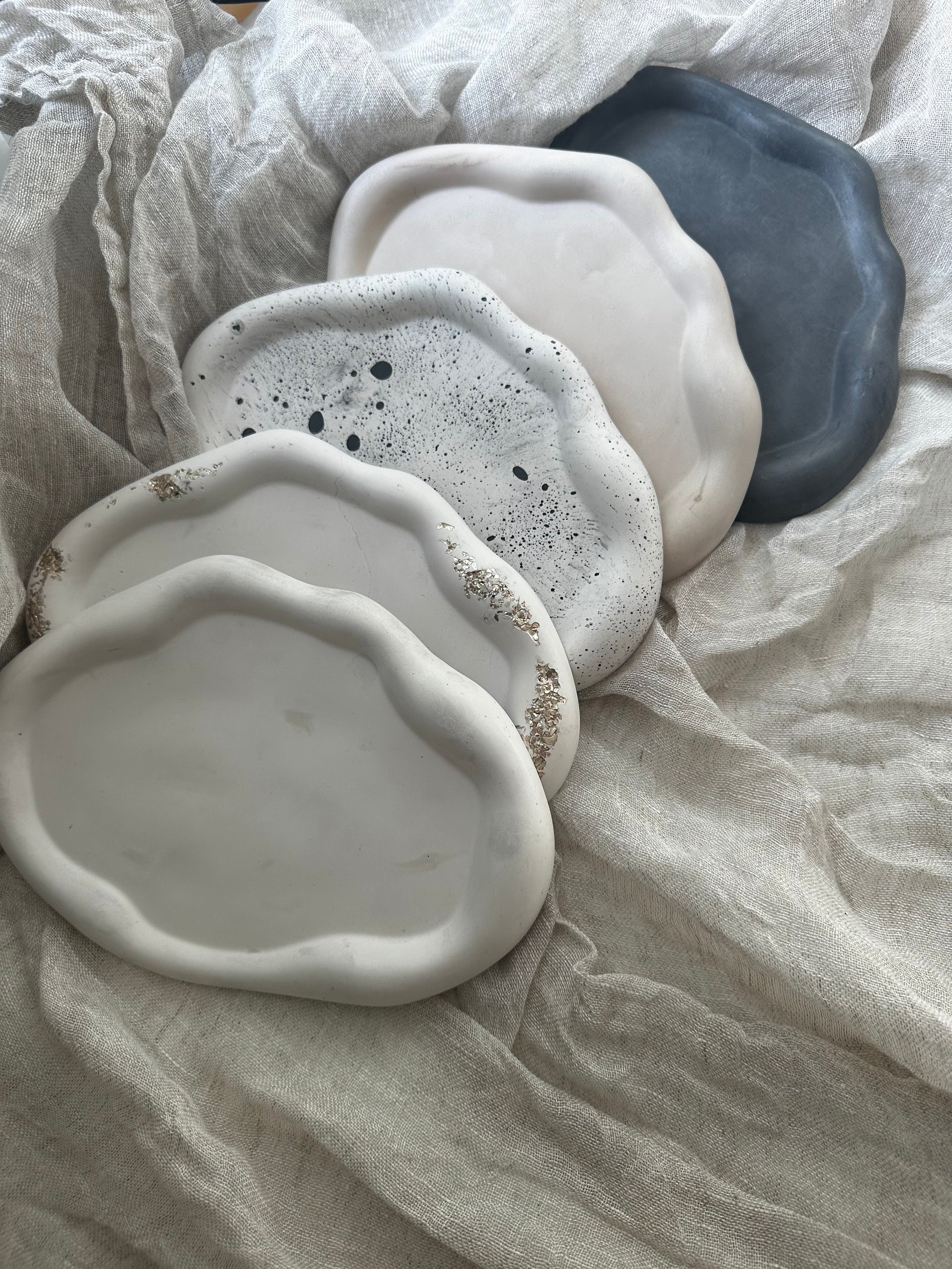 Vixdonos Rectangular Concrete Tray - 9.8"x5.8"x1.2", Semi-Circular Pattern Edge, Coffee Table Decor, Gray