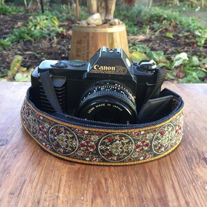 Camera Strap - Gold and Black woven ribbon - FREE SHIPPING WORLDWIDE!