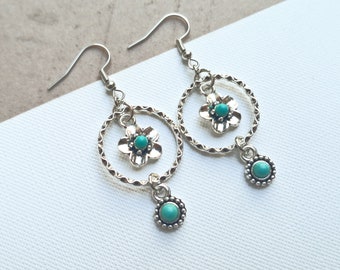 Vintage Earrings Pearl Coated Screw Back Earring with Turquoise Stones 