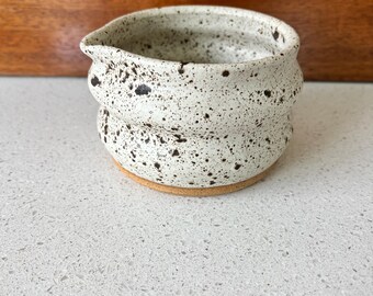 Hvar Spouted Bubble Matcha Bowl