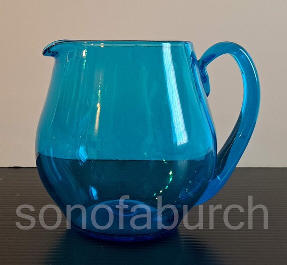 Beauty swirl 1889 glass pitcher green blue Beauty swirl 1889 glass pitcher green blue
