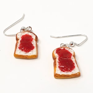 Tostadas American Diner con pendientes de mermelada de fresa Hallazgos de plata de ley .925 Comida hecha a mano miniatura