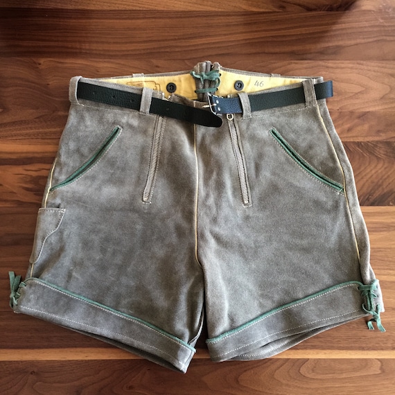 Lederhosen leather shop shorts