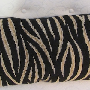 Lee Jofa Epingle Velvet Lumber Pillow Cover with Velvet Accent and Backing
