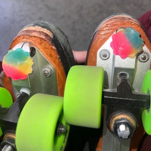 Rollerskate Jam Plug TIE-DYE GLOW in the dark Aesthetic
