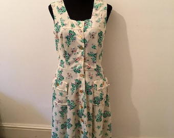 Vintage 70s cream and green FLORAL PINAFORE dress
