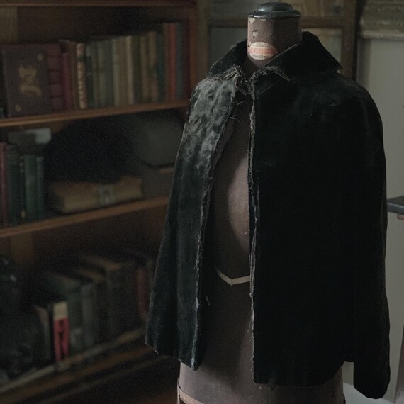 Victorian Black Velvet Ladies Cape