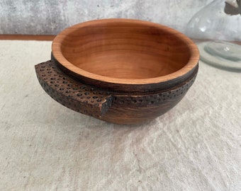 Cherry Wood Cereal Bowl with Carved Handles/Wood Bowl/Eating Bowl/Snack Bowl/Popcorn Bowl/Bowls/Wooden/Wooden Gifts/Bowls for kids