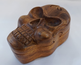 Skull Puzzle Box / Secret box / Wood Carving