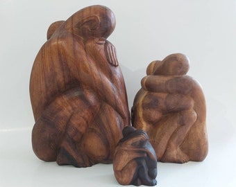 Couple étreignant / Décoration d'intérieur / Figurine en bois / Sculpture sur bois