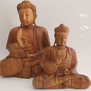 Houten Boeddhabeeld/Boeddha beeldje/Boeddha sculptuur/Houtsnijwerk.