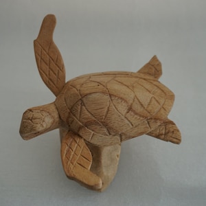 Sea Turtle Wooden Carving - Sea life, Turtle, Animal, Sea turtle