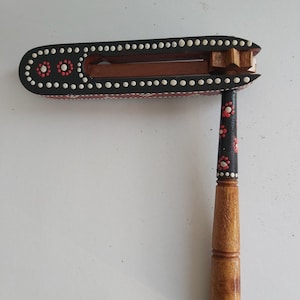 Schlaginstrument / Handklapperinstrument / Handwerk.