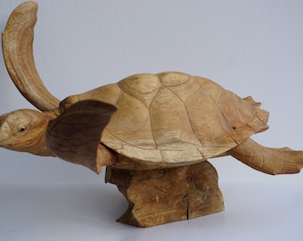 Wooden Turtle / Carved Wooden Turtle / Wood carving.