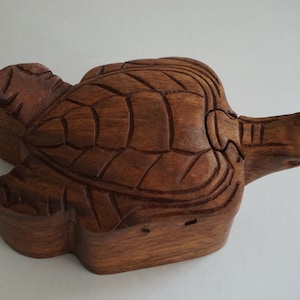 Caja de rompecabezas de tortugas de madera - Tallado en madera