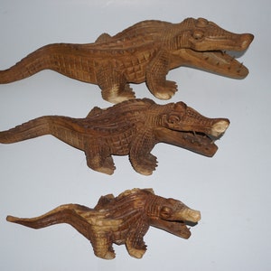 Wooden Crocodile / Crocodile sculpture / Wood carving