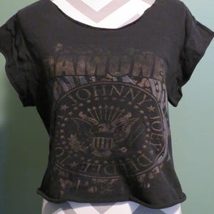 Custom-Cut The Ramones T-Shirt size S/M
