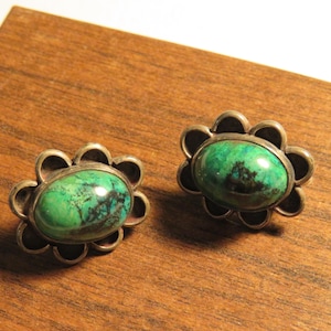 Vintage 1950&#39;s Malachite Gemstone Clip-On Earrings