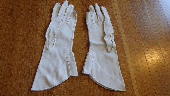 Vintage 1960's Gloves - image 3