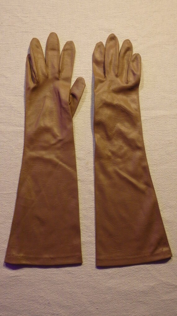 Vintage 1950's Nylon Elbow Length Caramel Gloves … - image 3