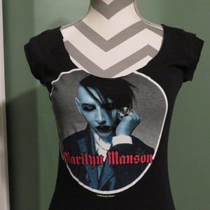 Vintage Marilyn Manson Custom-Cut T-Shirt size Small