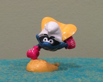 Vintage 1980's Super Smurf Figurine