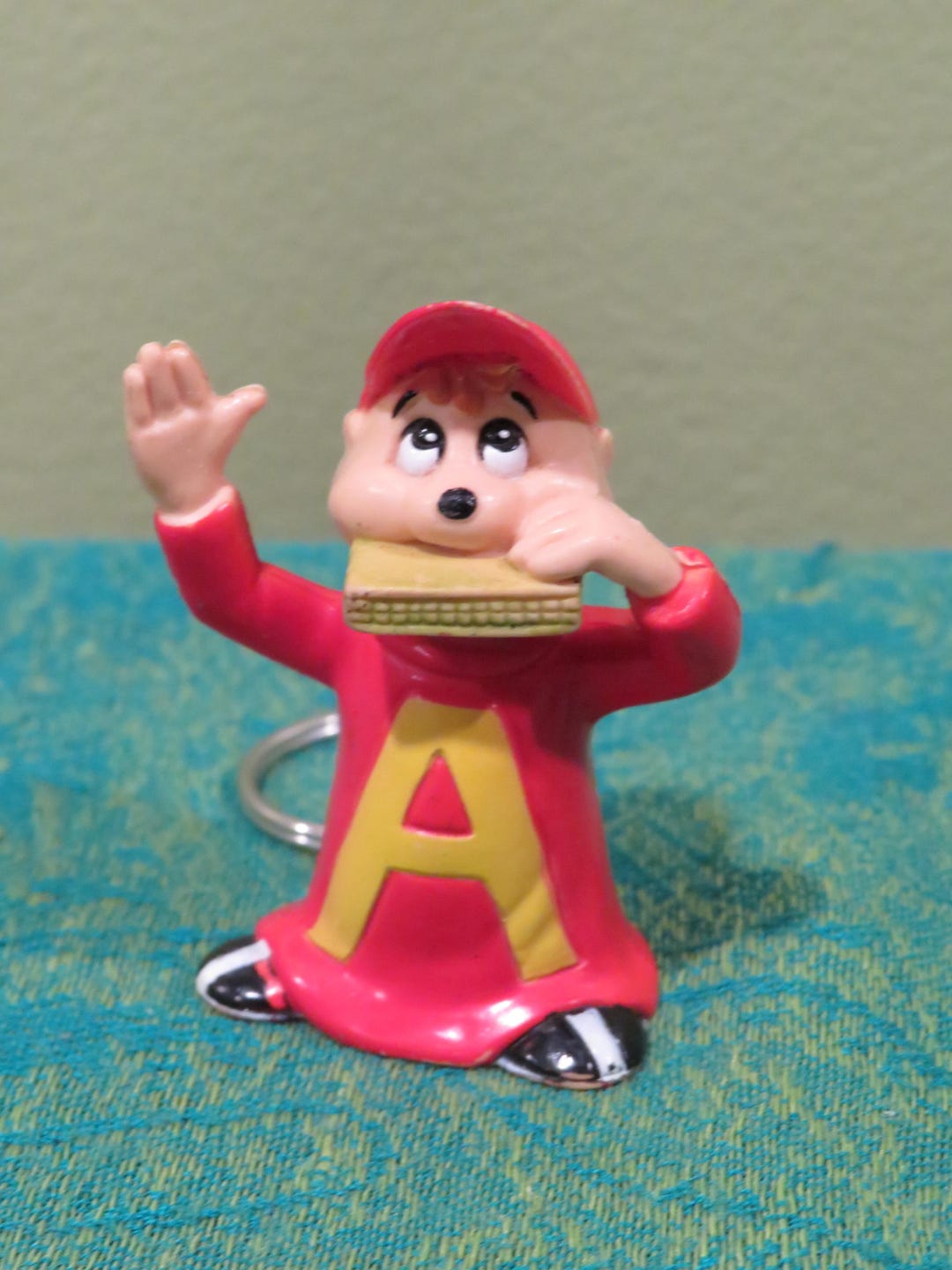 Vintage 1980's Alvin & the Chipmunks Key-chain! - Etsy