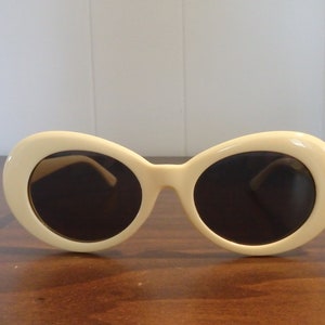 Vintage 90's Marshmallow White Sunglasses