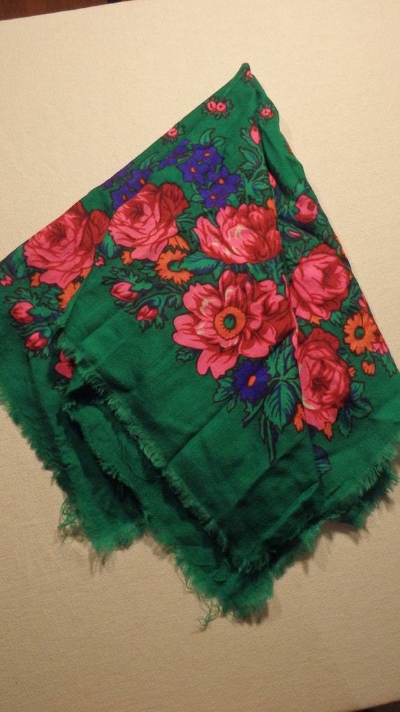 Vintage 1980's Slavic Rose Print Scarf