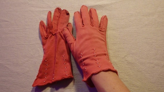 Vintage 1950's Faded Red Wrist Gloves with Beaded… - image 1