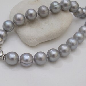 17/18/20 Inch Lustrous Silver Gray Ringed Freshwater Pearl Necklace ...
