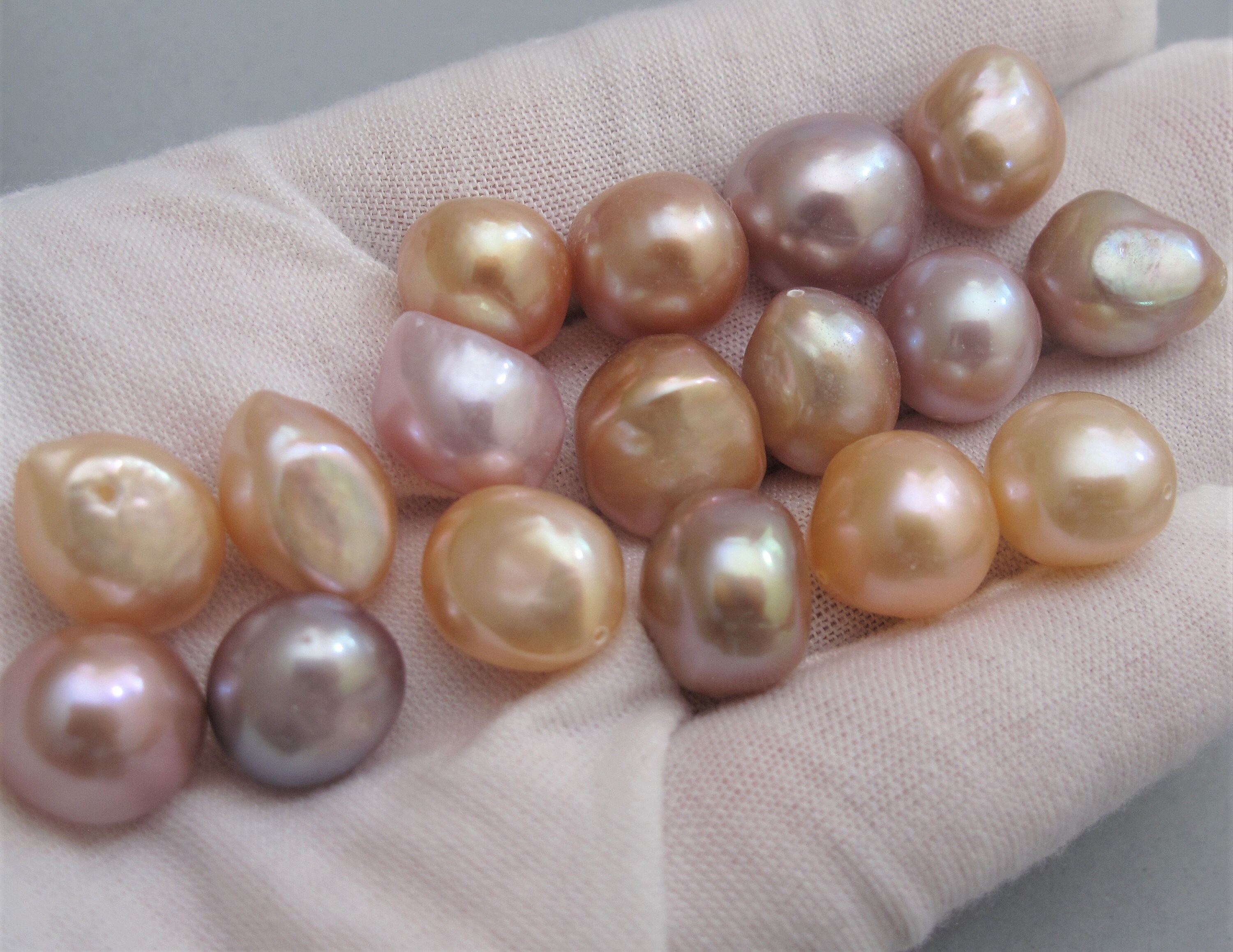 【HYERES LOR】24SS★ BR(W) Ball Pearl & Carnelian Beads NC 11-12mm High Luster Natural Color Baroque Nugget Pearls, 0.8