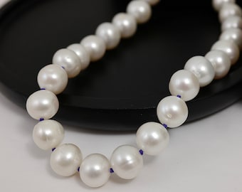 Collar de perlas de agua dulce de 8-9 mm anudado a mano: cierre ajustable de plata de ley (3153-NK)